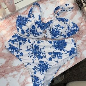 SHEIN Blue and White Floral Bikini